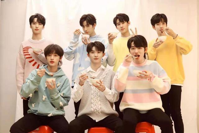 關(guān)于宋亞軒的粉絲，宋亞軒與粉絲？