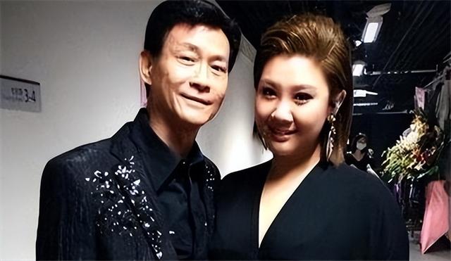 抖音網(wǎng)紅鄭心怡微博，抖音網(wǎng)紅鄭心怡微博號(hào)？