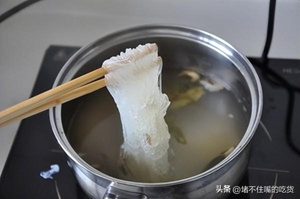 涼拌粉絲最簡單的做法竅門，涼拌粉絲最簡單的做法竅門視頻？