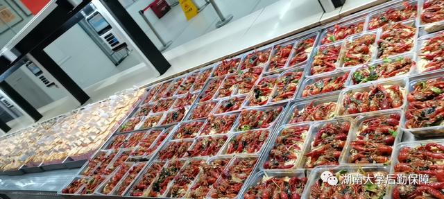 大學(xué)食堂最火爆的項(xiàng)目拌飯，大學(xué)食堂最火爆的項(xiàng)目牛肉飯？