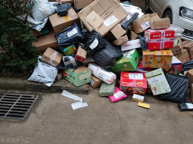 網(wǎng)購(gòu)的好處和壞處英語(yǔ)作文80字（網(wǎng)購(gòu)的好處英語(yǔ)作文80字）