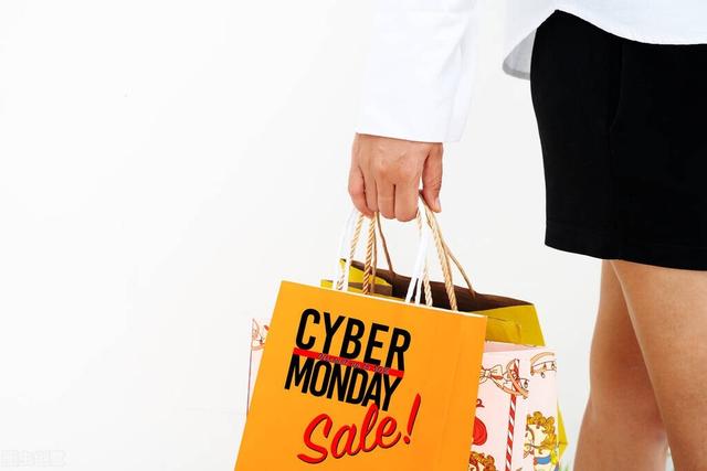 網(wǎng)購(gòu)的好處和壞處英語(yǔ)作文80字（網(wǎng)購(gòu)的好處英語(yǔ)作文80字）