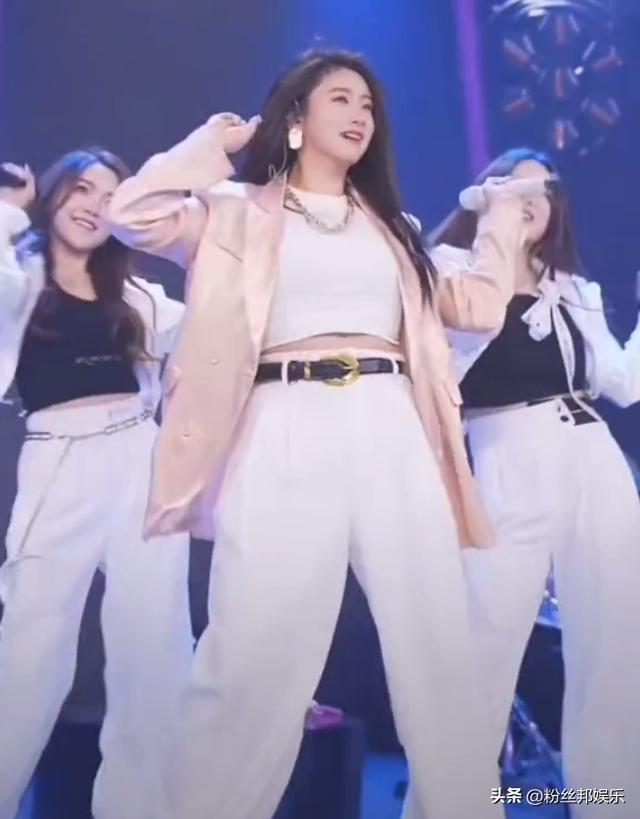 yy3266直播間，yy2402直播間？