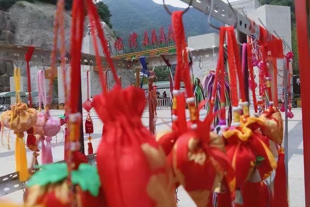 抖音熱氣球多少錢一個人民幣，抖音熱氣球多少錢一個人民幣呢？