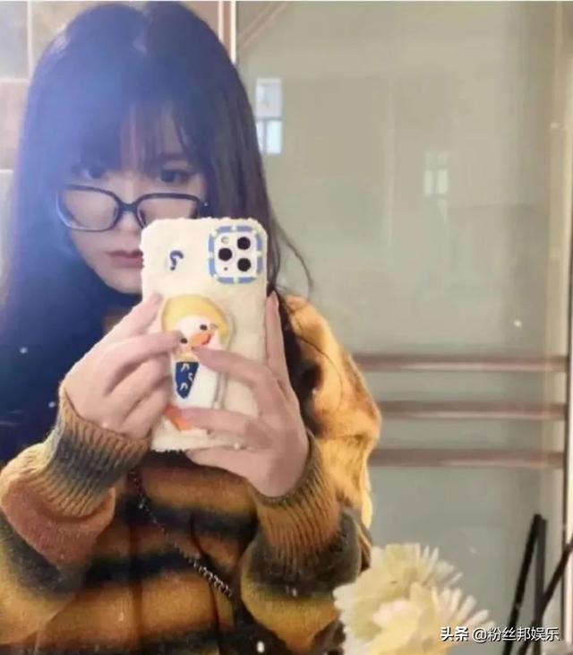 小團(tuán)團(tuán)直播間，和平精英小店下載安裝？