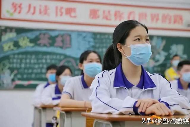 qq朋友圈怎么設(shè)置三天，qq朋友圈怎么設(shè)置權(quán)限半年？