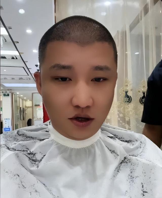 0w粉絲小網(wǎng)紅收入多少錢，50w粉絲小網(wǎng)紅收入多少美元？"