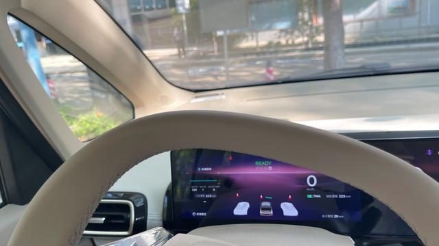 qq音樂連接車載藍牙怎么顯示歌詞圖像，QQ音樂連接車載藍牙怎么顯示歌詞？