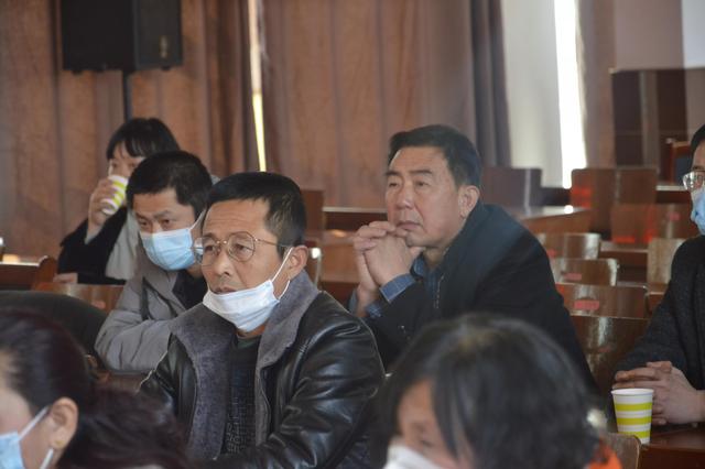 新媒體運(yùn)營(yíng)培訓(xùn)課程，新媒體運(yùn)營(yíng)培訓(xùn)課程學(xué)什么？