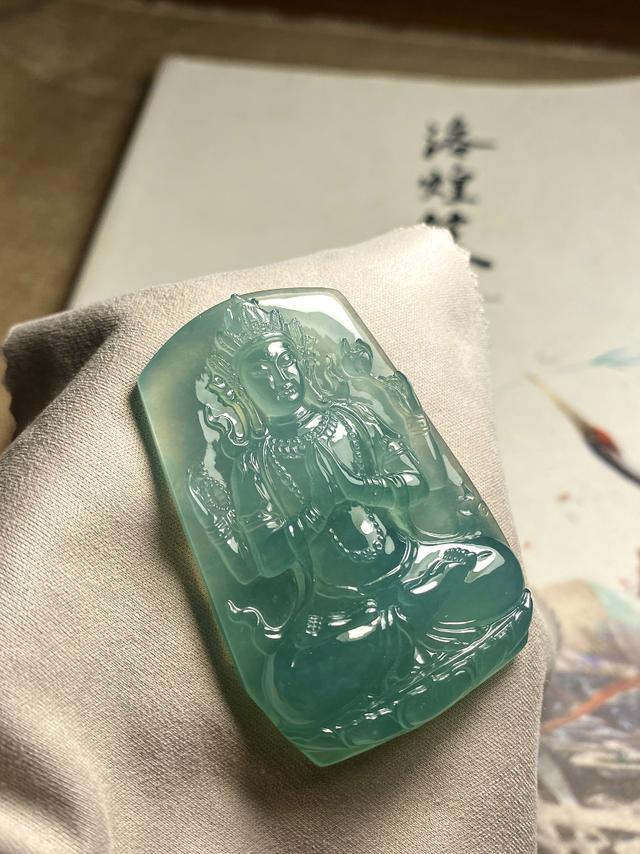 玉雕師張忠堯翡翠直播間，玉雕師張忠堯翡翠怎樣聯(lián)系？