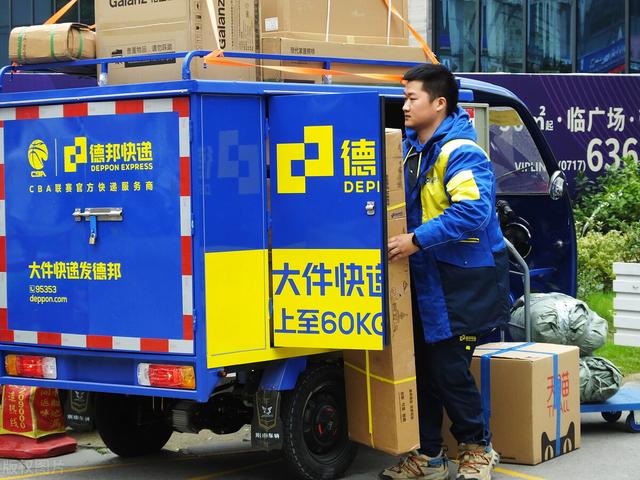 網(wǎng)購(gòu)的好處和壞處英語(yǔ)作文80字（網(wǎng)購(gòu)的好處英語(yǔ)作文80字）