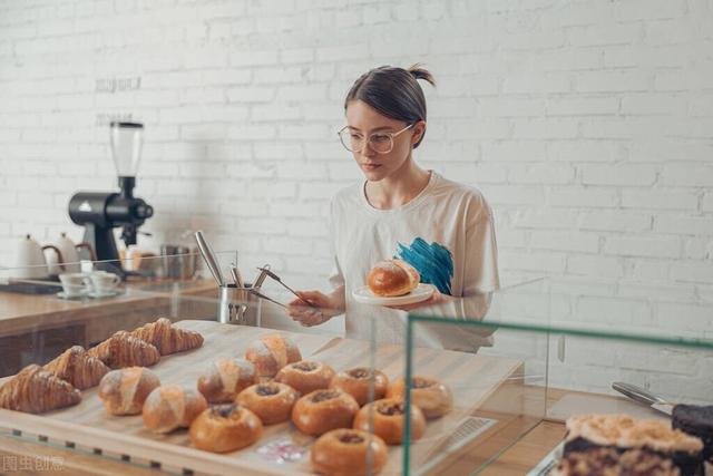 做自媒體如何賺錢播放量怎么算錢，自媒體怎么按播放量賺錢？