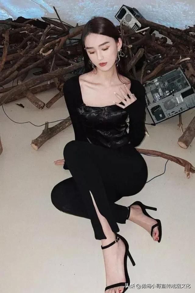 感謝鄰居送的東西朋友圈怎么發(fā)，感謝鄰居送的東西朋友圈怎么發(fā)說(shuō)說(shuō)？