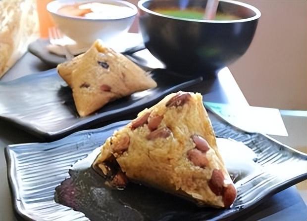 大學(xué)食堂最火爆的項(xiàng)目拌飯，大學(xué)食堂最火爆的項(xiàng)目牛肉飯？