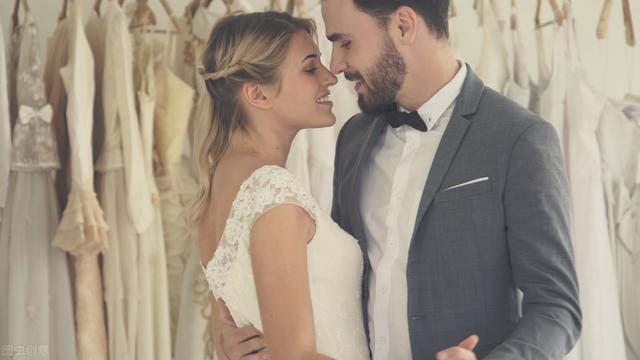 每次兼職都被總裁撞見盤搜搜，《每次兼職都被總裁撞見》？