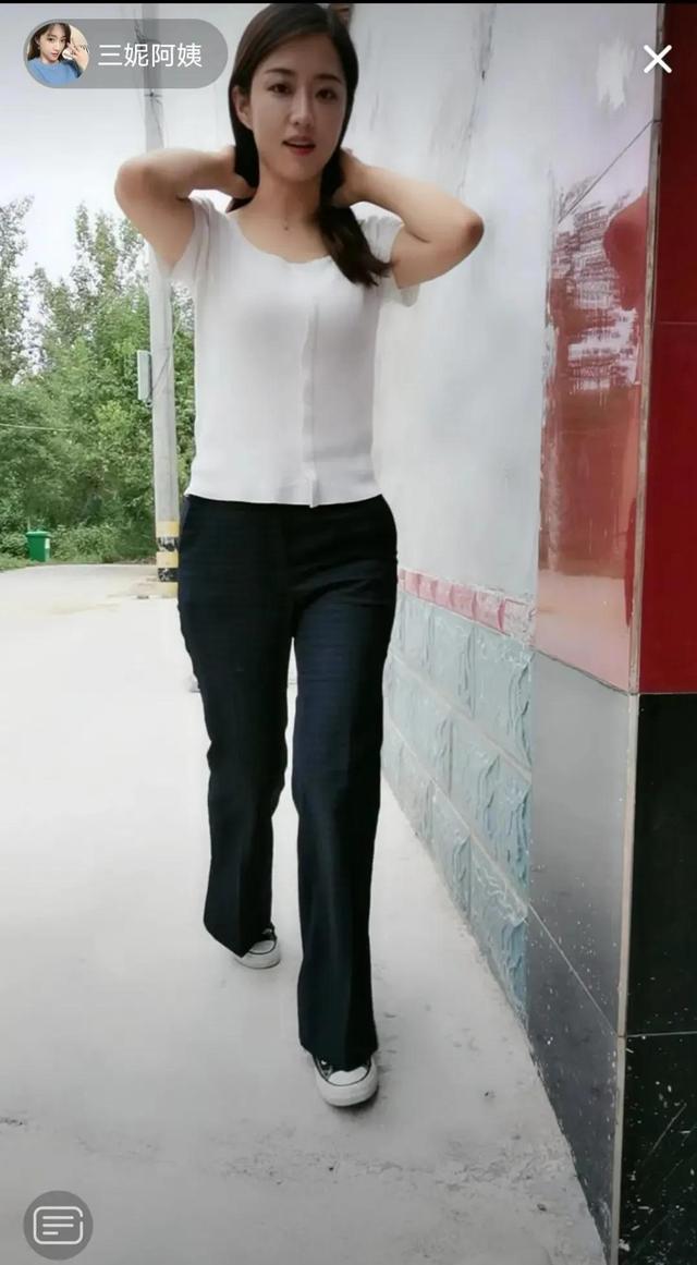 抖音美女千千萬(wàn)下一句是什么諷刺的，抖音美女千千萬(wàn)下一句是什么諷刺的歌曲？