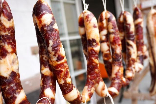 夏天趕集賣什么利潤高又好賣，農(nóng)村趕集賣什么利潤高又好賣？