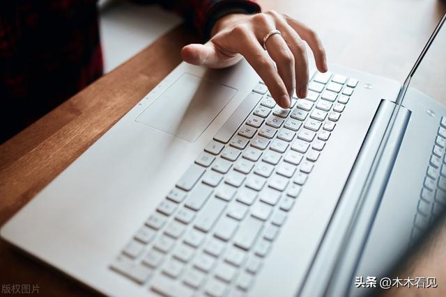 實體店男裝文案朋友圈怎么寫，實體店男裝文案朋友圈怎么寫吸引人？