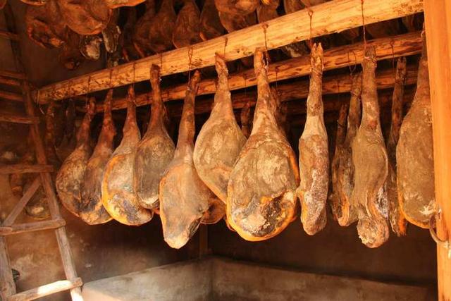 夏天趕集賣什么利潤高又好賣，農(nóng)村趕集賣什么利潤高又好賣？