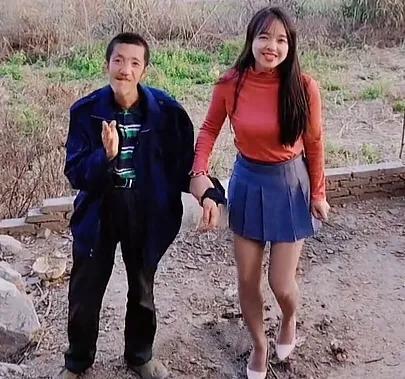 抖音美女千千萬(wàn)下一句是什么諷刺的，抖音美女千千萬(wàn)下一句是什么諷刺的歌曲？