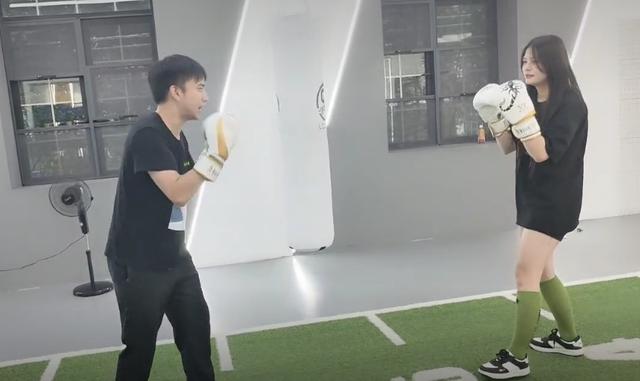 耀揚(yáng)直播間，虎牙東星耀揚(yáng)直播間？