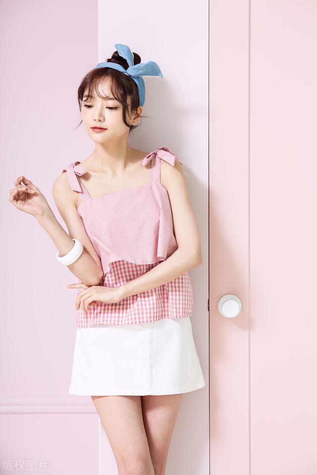 朋友圈發(fā)什么比較吸引人圖片，朋友圈發(fā)什么比較吸引人圖片文字？