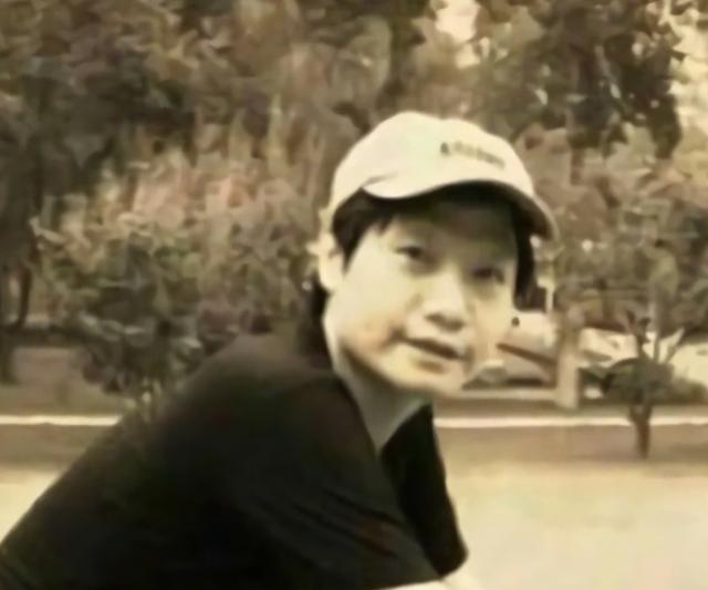 小米手機老總雷軍簡歷（昆山孟雷軍簡歷）