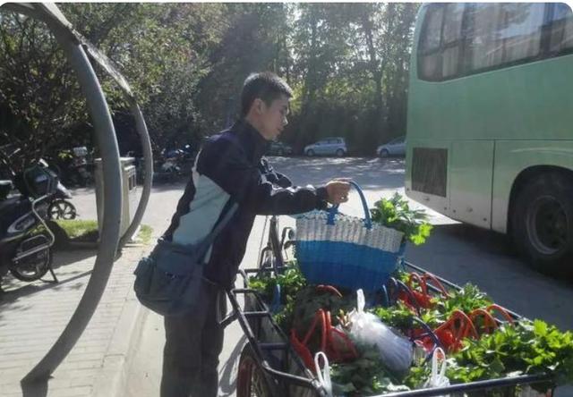 最火的情感短視頻_視頻素材免費下載，關(guān)于感情的短視頻素材？