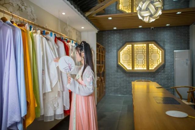 漢服實(shí)體店創(chuàng)業(yè)計(jì)劃書，漢服店創(chuàng)業(yè)企劃書？