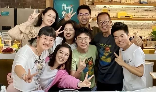 彩直播盒子破解版，彩live直播盒子？