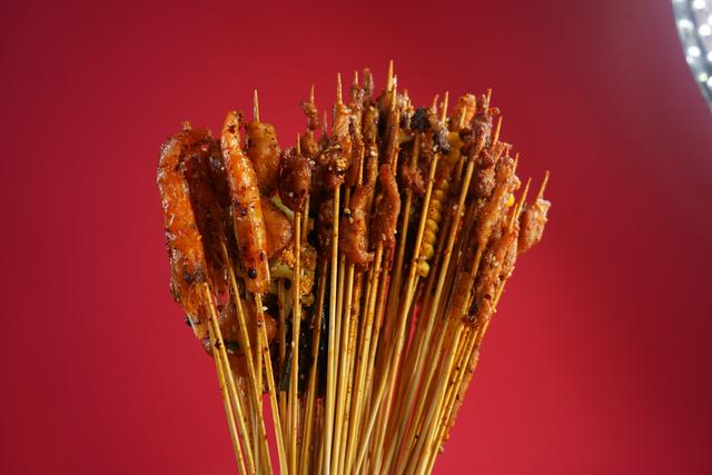 串串香個性幽默廣告語，串串香廣告語吸引人？