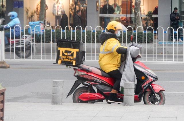 兼職外賣一天4個(gè)小時(shí)能跑幾單，30公里的電瓶車能跑兼職外賣嗎？