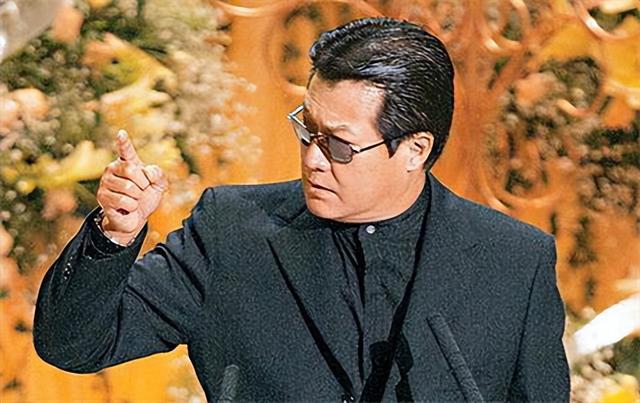 抖音網(wǎng)紅鄭心怡微博，抖音網(wǎng)紅鄭心怡微博號(hào)？