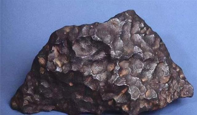 石鐵隕石多少錢一克 視頻（真正的石鐵隕石多少錢一克）