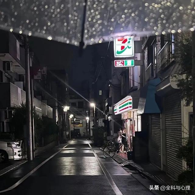 適合發(fā)朋友圈的說說簡短，發(fā)朋友圈的短句分享？